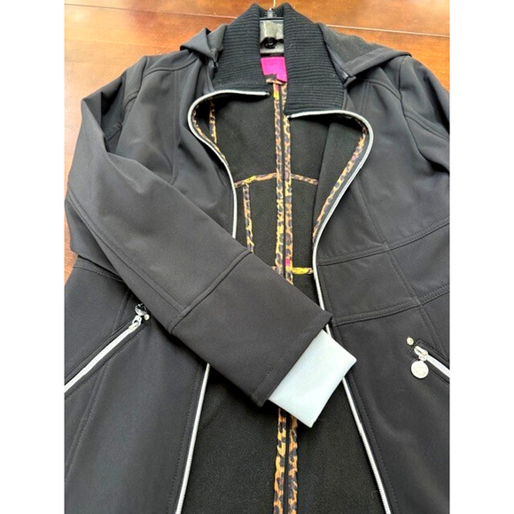 Betsey Johnson Soft Shell Hood Jacket Coat Sz M Black Water Repellant Thumb Hole - Picture 7 of 16
